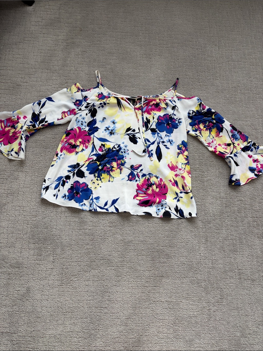 INC women’s Floral Cold Shoulder Bell Sleeve Peasant Blouse Size 10P